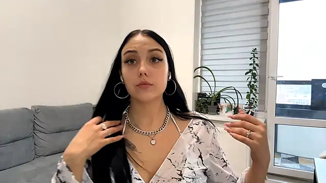 Snapshot of KelsiKier chatting on 10-04-25, 08:23 KelsiKier online show from 10-04-25, 08:23