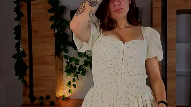 TiffanyBrooklin online show from 09-24-25, 05:49