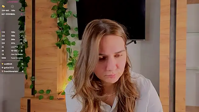 TiffanyBrooklin online show from 09-26-25, 03:16
