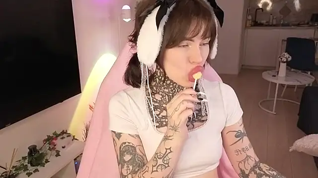 Eva Sonic online show from 04-01-26, 03:18