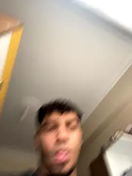 Snapshot of astoperaa chatting on 10-24-25, 10:33 astoperaa online show from 10-24-25, 10:33