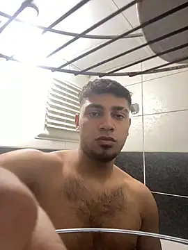 Snapshot of astoperaa chatting on 10-29-25, 07:48 astoperaa online show from 10-29-25, 07:48