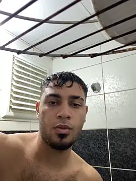 Snapshot of astoperaa chatting on 11-29-25, 01:25 astoperaa online show from 11-29-25, 01:25