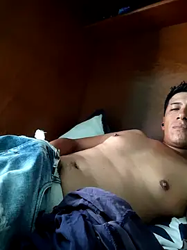 Snapshot of Carlos27hot chatting on 09-20-25, 04:08 Carlos27hot online show from 09-20-25, 04:08