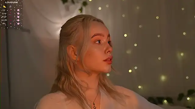 Snapshot of mother__of__dragons chatting on 09-23-25, 10:24 mother of dragons online show from 09-23-25, 10:24