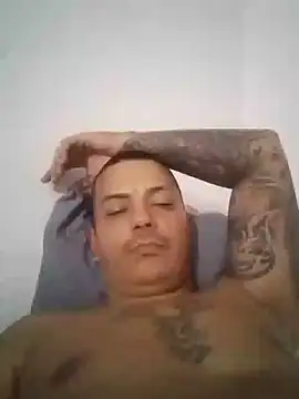 MaximoHall86 online show from 10-07-25, 03:58