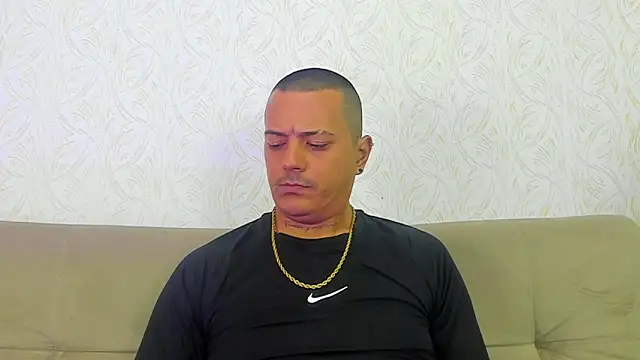 MaximoHall86 online show from 11-05-25, 12:27