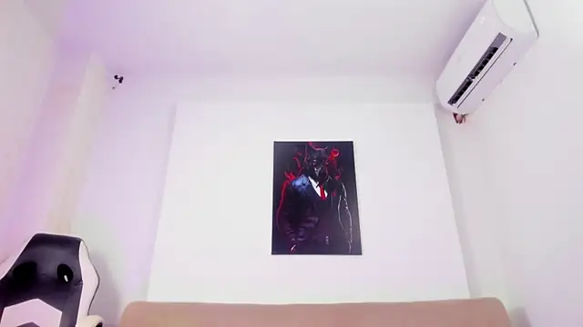 MaximoHall86 online show from 11-15-25, 12:45