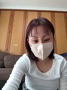 Snapshot of noa_00121 chatting on 10-24-25, 02:08 noa 00121 online show from 10-24-25, 02:08