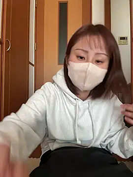 Snapshot of noa_00121 chatting on 11-06-25, 02:12 noa 00121 online show from 11-06-25, 02:12