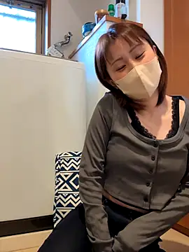 Snapshot of noa_00121 chatting on 11-13-25, 02:21 noa 00121 online show from 11-13-25, 02:21