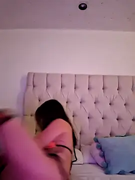 Akane24 online show from 10-18-25, 06:52