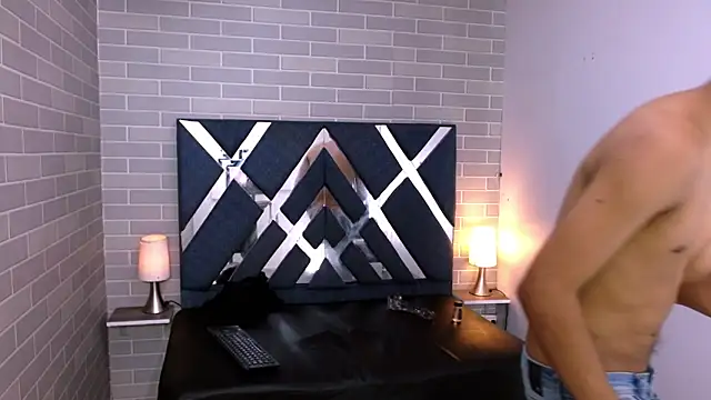 marcus hans  online show from 11-21-25, 06:39