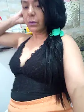 lucineia7 online show from 11-15-25, 08:49