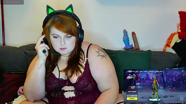 Chrissiosaurus online show from 10-26-25, 05:52