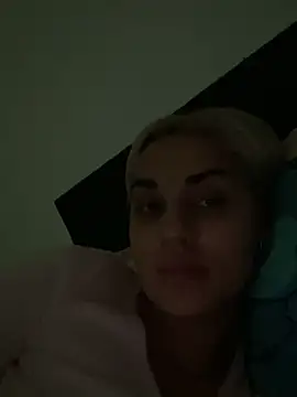 Giullyaxx online show from 11-14-25, 02:27