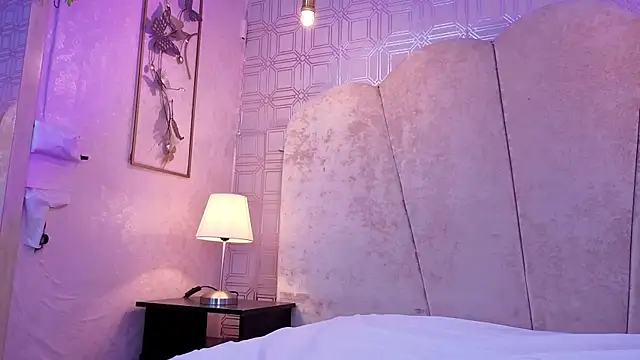 yliria010 online show from 10-16-25, 03:18