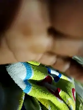 Snapshot of lito777- chatting on 11-30-25, 09:24 lito777- online show from 11-30-25, 09:24