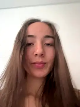 Snapshot of Innerpeace_ chatting on 10-20-25, 08:09 Innerpeace online show from 10-20-25, 08:09