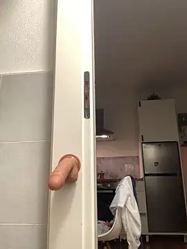 Snapshot of alessiobaz chatting on 02-02-26, 02:10 alessiobaz online show from 02-02-26, 02:10