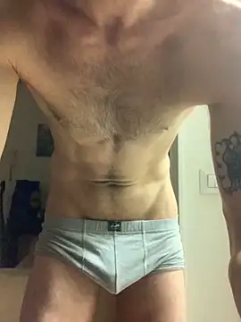 Snapshot of alessiobaz chatting on 02-18-26, 09:00 alessiobaz online show from 02-18-26, 09:00