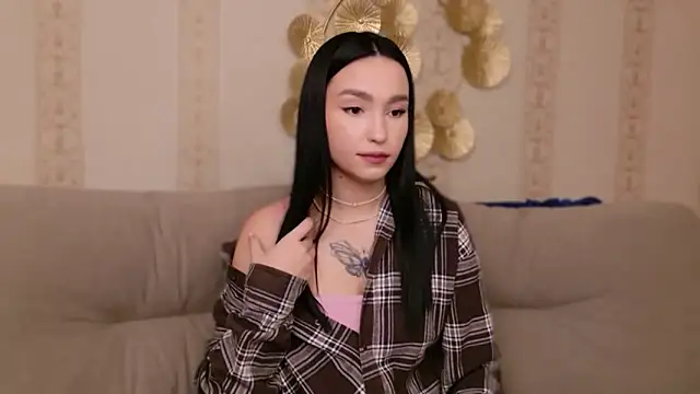 Amanda Choi online show from 11-07-25, 05:29