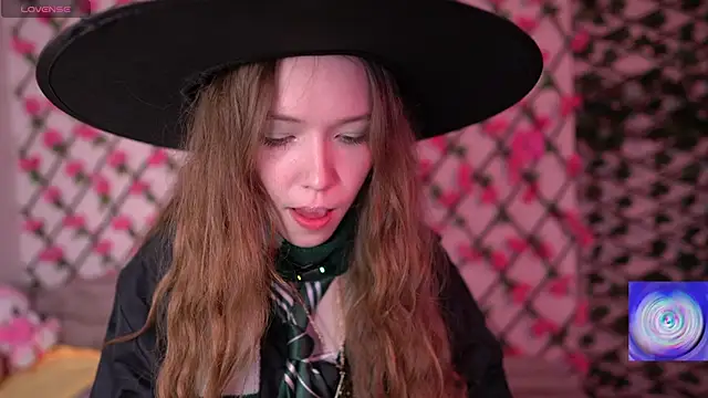 Polly Meowww online show from 09-25-25, 10:24