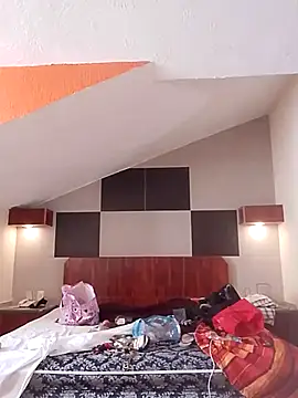 transreyna online show from 02-01-25, 07:44