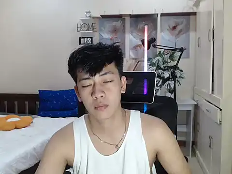 Snapshot of niel_cumshow chatting on 12-01-25, 06:02 niel cumshow online show from 12-01-25, 06:02