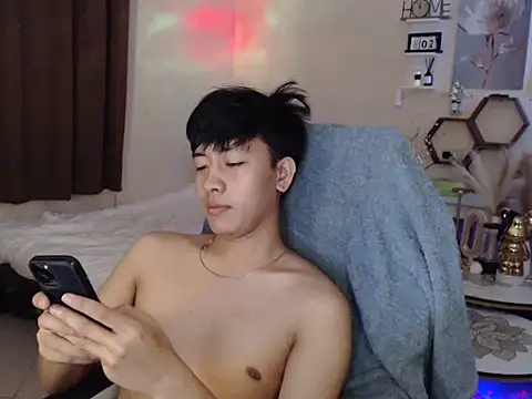 Snapshot of niel_cumshow chatting on 12-16-25, 07:02 niel cumshow online show from 12-16-25, 07:02