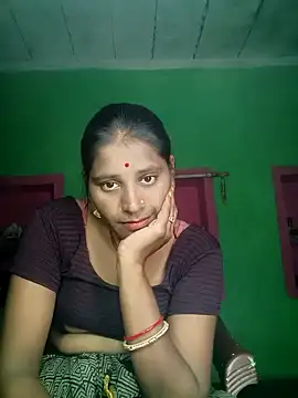 Hot bhomihh4 online show from 10-04-25, 07:39