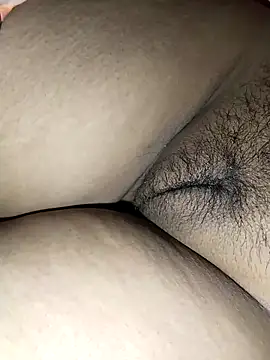 Snapshot of parna88 chatting on 11-10-25, 04:39 parna88 online show from 11-10-25, 04:39