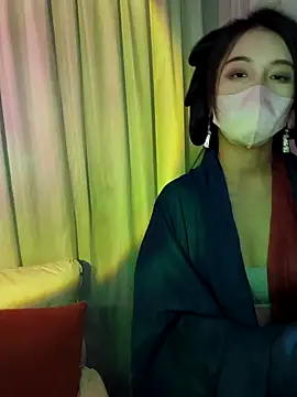 Snapshot of susu125216 chatting on 09-21-25, 04:41 susu125216 online show from 09-21-25, 04:41