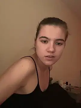 Lucy-XXX- online show from 10-07-25, 04:37