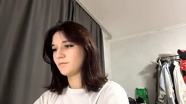 Nana Neko online show from 10-09-25, 03:32