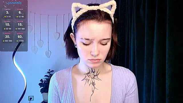 Elastikisss online show from 10-13-25, 02:33