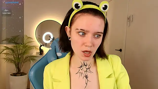 Elastikisss online show from 11-16-25, 02:28