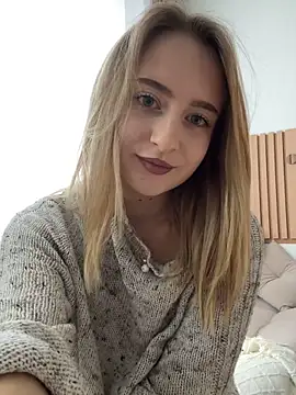 LinaViam online show from 09-22-25, 06:26