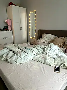 LinaViam online show from 10-08-25, 08:12