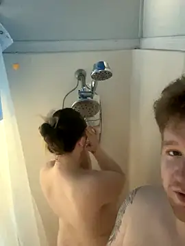 Foxy-lover online show from 11-29-25, 05:43