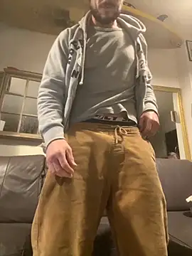 Snapshot of PabloelBraquemart chatting on 11-24-25, 02:28 PabloelBraquemart online show from 11-24-25, 02:28