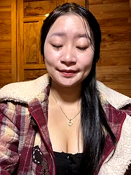 violet-00 online show from 11-19-25, 01:49