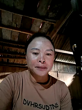 xuxulovezz online show from 10-15-25, 12:22