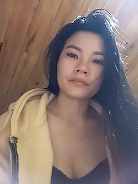 Snapshot of Suny_babyy chatting on 10-16-25, 01:17 Suny babyy online show from 10-16-25, 01:17