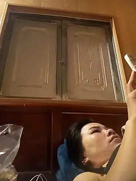 Snapshot of Suny_babyy chatting on 10-22-25, 02:50 Suny babyy online show from 10-22-25, 02:50