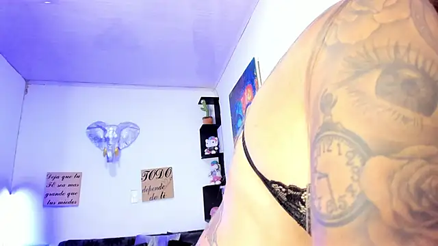 Snapshot of sofia_salie chatting on 11-04-25, 12:37 sofia salie online show from 11-04-25, 12:37