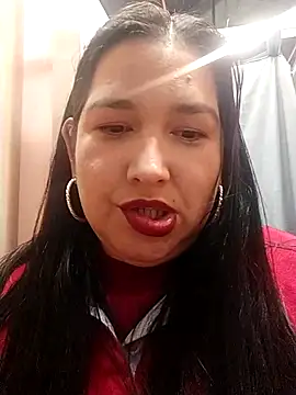 Snapshot of rossiteylor chatting on 09-25-25, 08:23 rossiteylor online show from 09-25-25, 08:23