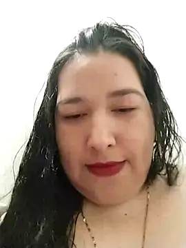 Snapshot of rossiteylor chatting on 09-26-25, 05:17 rossiteylor online show from 09-26-25, 05:17