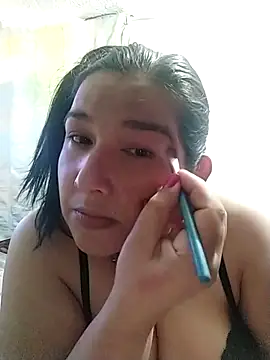 Snapshot of rossiteylor chatting on 11-05-25, 06:30 rossiteylor online show from 11-05-25, 06:30