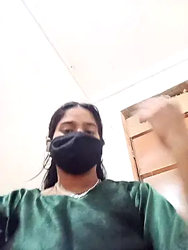 Snapshot of ROSHNI-744 chatting on 10-29-25, 07:10 ROSHNI-744 online show from 10-29-25, 07:10